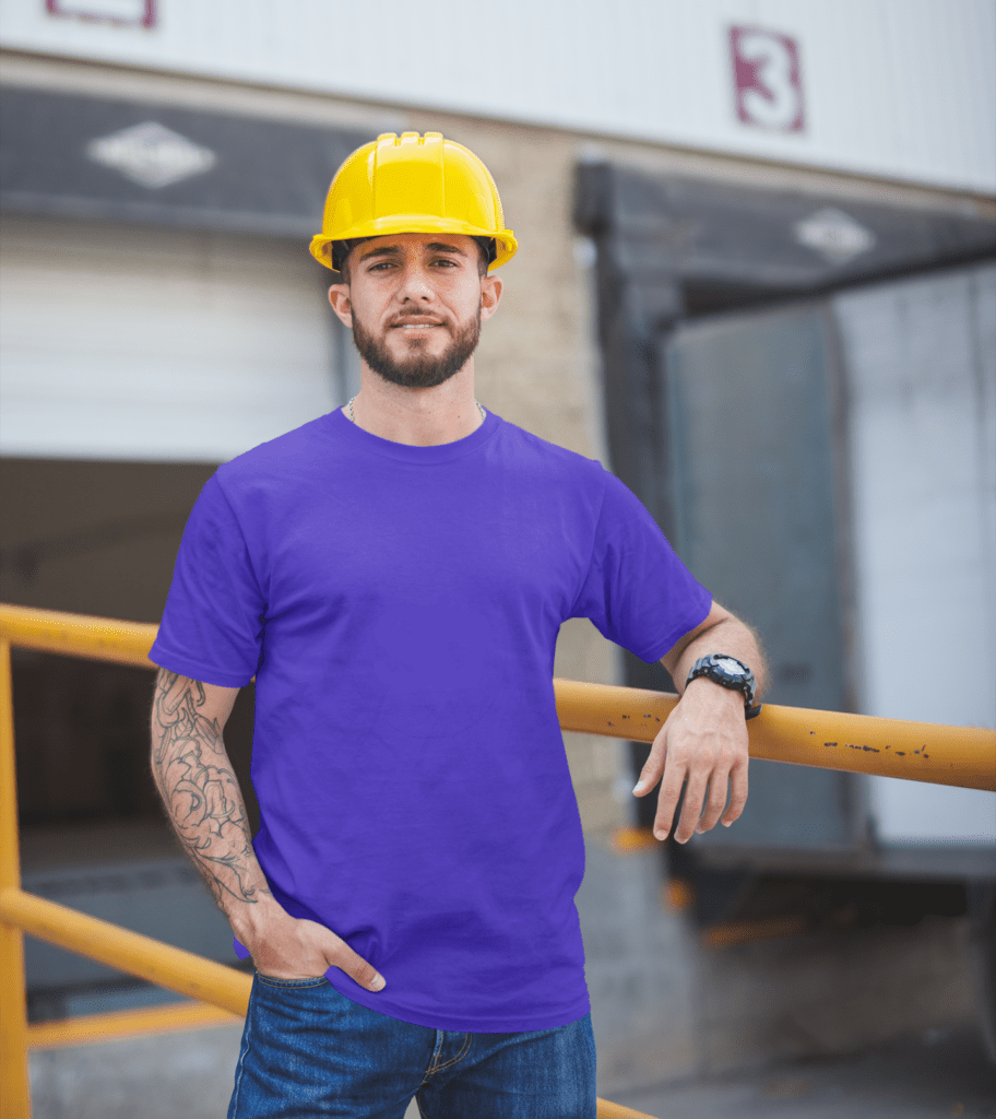 Uomo al lavoro seguito da Sebastiano Donatello