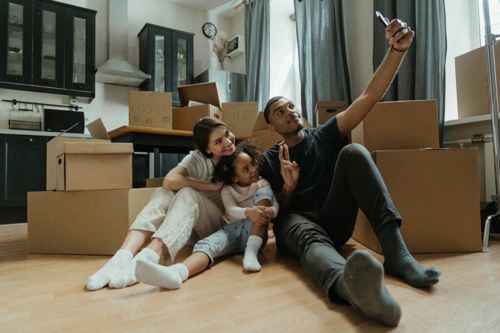 famiglia che acquista una nuova casa